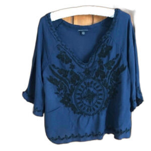 American Eagle Embroidered Front 3/4 sleeve top navy blue AE AEO Size Small